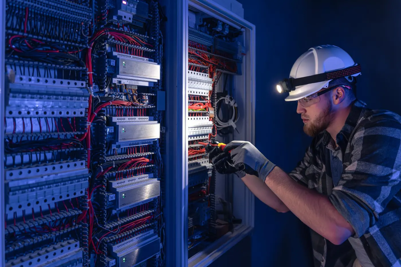 Alex Electric electrician at work